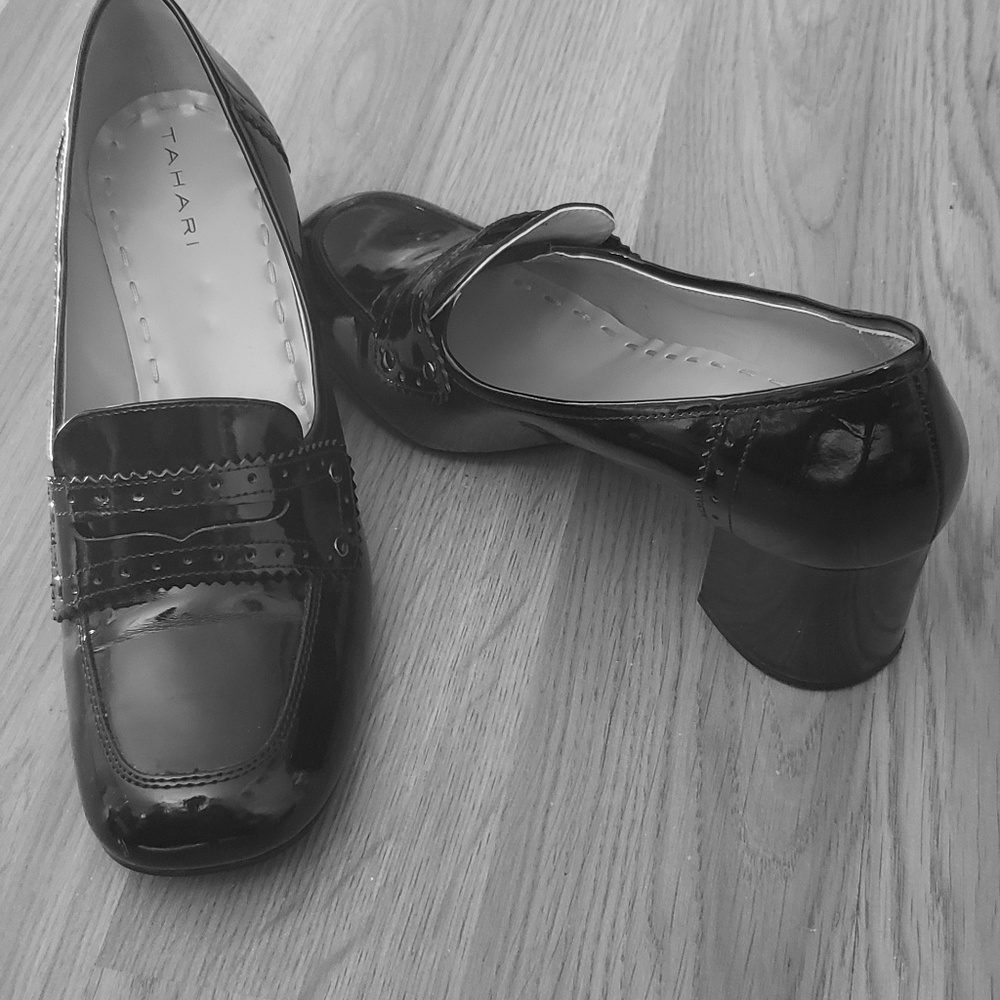 Ladies heeled Loafer